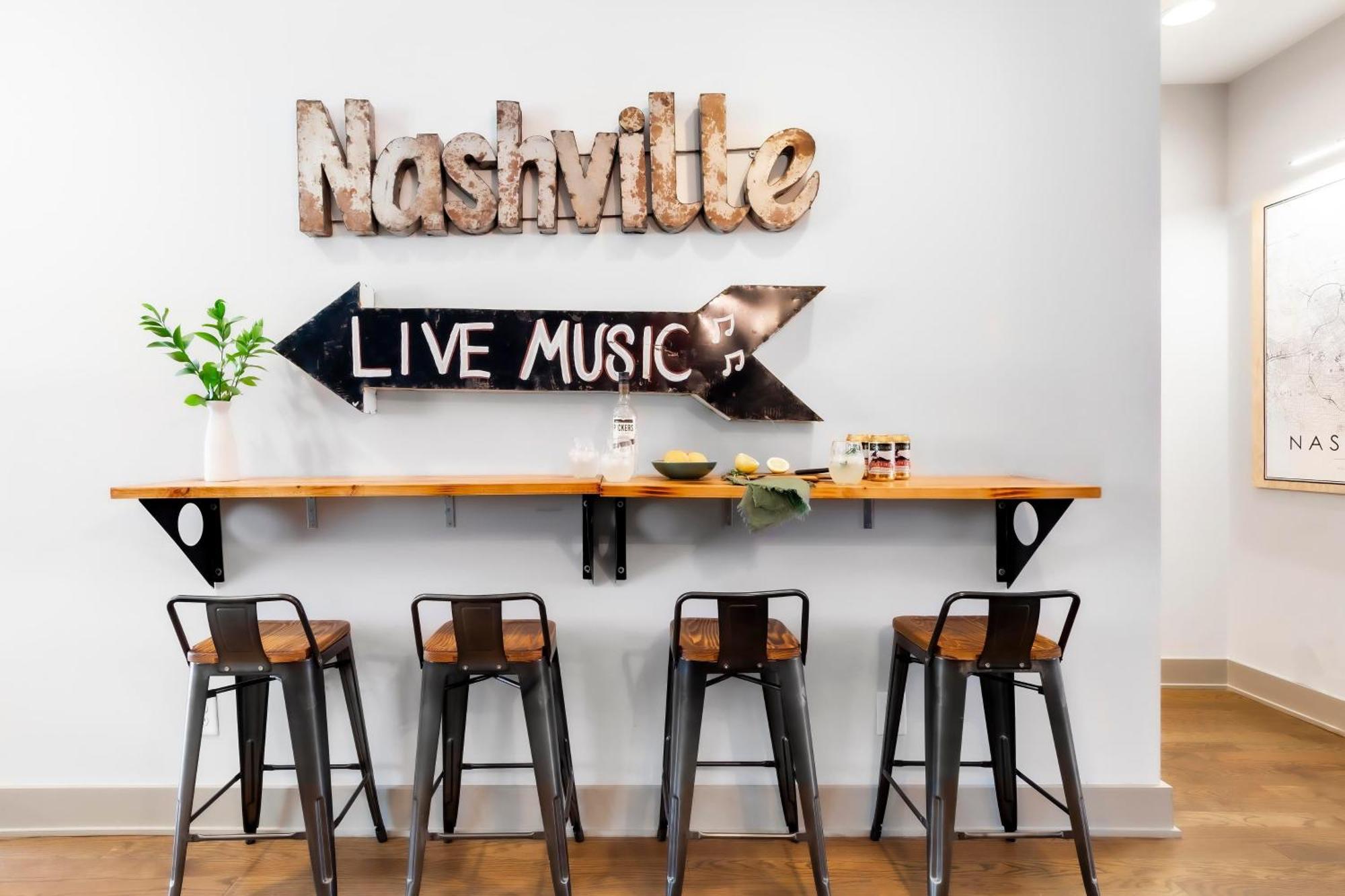 Waverly By Avantstay Nashville-Inspired Townhome W Luxury Kitchen Pool Table Eksteriør billede